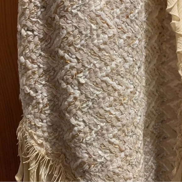 Virgin Wool Stunning Fall/Winter Jacket - Beige - Picture 2 of 9